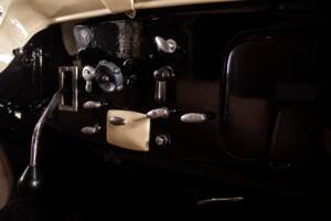 Immagine 18/35 di Citroën Traction Avant 11 légère (1955)