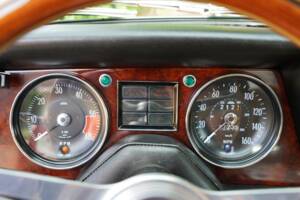 Image 44/50 of Jensen Interceptor MK III (1976)