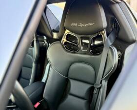 Bild 9/14 von Porsche 918 Spyder (2015)