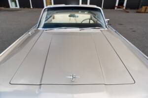 Bild 48/100 von Lincoln Continental Convertible (1965)