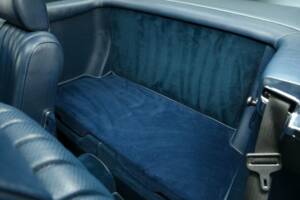 Image 18/30 of Mercedes-Benz 380 SL (1985)