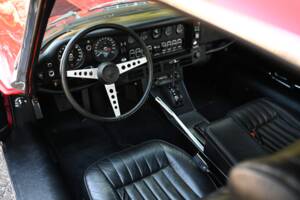 Immagine 28/39 di Jaguar E-Type V12 (2+2) (1973)