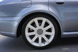 Image 27/52 of Audi RS4 Avant (2001)