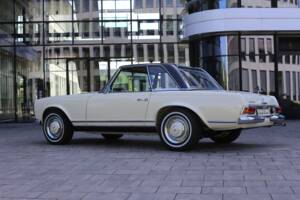 Imagen 6/50 de Mercedes-Benz 230 SL (1965)