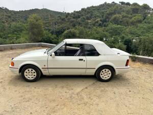 Image 9/15 of Ford Escort IV XR3i (1988)