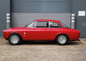 Immagine 22/48 di Alfa Romeo Giulia 1750 GT Am (1970)