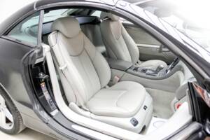 Imagen 34/38 de Mercedes-Benz SL 350 (2003)