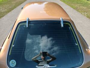 Image 22/73 of Volvo 1800 ES (1972)