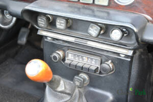 Image 37/50 of Triumph TR 6 (1975)