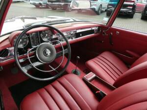Imagen 9/26 de Mercedes-Benz 230 SL (1967)