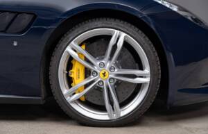 Bild 34/38 von Ferrari GTC4Lusso (2017)
