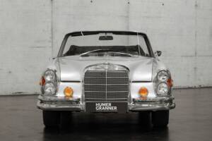 Image 8/48 of Mercedes-Benz 280 SE (1969)