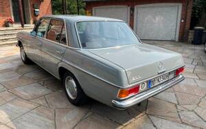 Bild 4/14 von Mercedes-Benz 200 (1972)