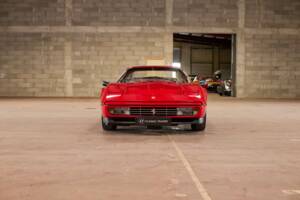 Image 22/79 of Ferrari 328 GTB (1985)