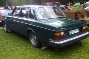 Bild 8/8 von Volvo 244 (1979)