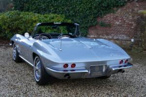 Image 21/50 of Chevrolet Corvette Sting Ray Convertible (1964)