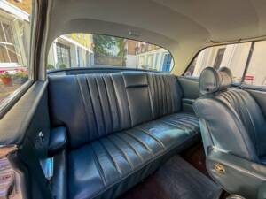 Image 45/50 of Mercedes-Benz 280 SE 3,5 (1971)