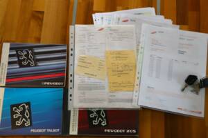 Bild 32/50 von Peugeot 205 GTi 1.9 (1991)