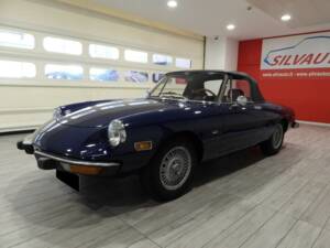 Imagen 13/15 de Alfa Romeo 2000 Spider Veloce (1974)