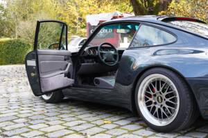 Imagen 10/17 de Porsche 911 Carrera (1995)
