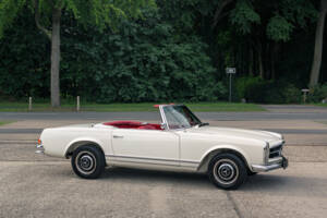 Image 7/60 of Mercedes-Benz 230 SL (1967)