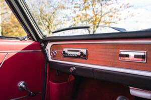 Image 46/50 de Lancia Flavia 1.8 (Vignale) (1963)