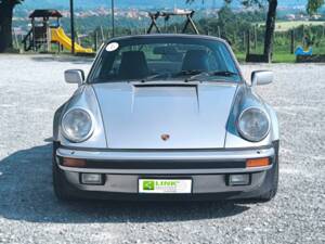 Image 13/40 de Porsche 911 Carrera 3.2 (1986)