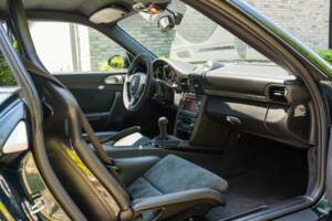 Bild 22/37 von Porsche 911 GT2 (2008)