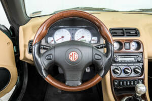 Bild 8/50 von MG TF 135 (2002)