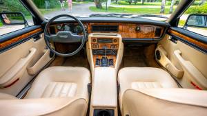 Image 39/42 of Daimler Double Six (1989)