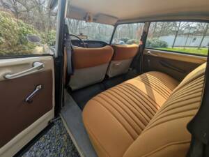 Image 19/31 of Citroën D Spécial (1974)