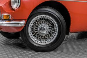 Bild 4/50 von MG MGB GT (1975)