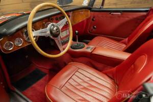 Image 2/8 of Austin-Healey 3000 Mk III (BJ8) (1966)