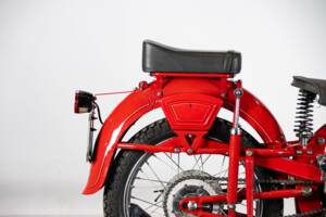 Image 21/50 de Moto Guzzi Astore (1952)