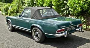 Image 12/38 of Mercedes-Benz 280 SL (1969)