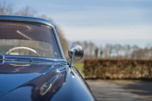 Image 31/45 of BMW 503 (1958)