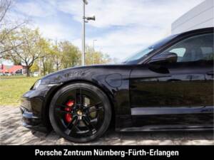Image 12/36 of Porsche Taycan 4S Sport Turismo (2026)