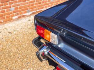 Bild 34/70 von Aston Martin V8 EFi (1988)