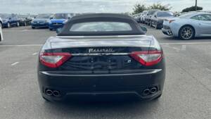 Image 6/42 de Maserati GranCabrio 4.7 (2010)
