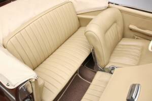 Image 22/26 of BMW 502 Autenrieth (1955)