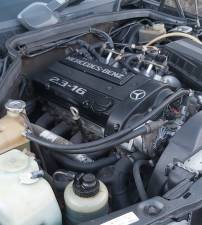 Image 8/9 of Mercedes-Benz 190 E 2.3-16 (1986)