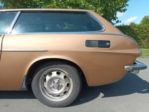 Image 28/73 of Volvo 1800 ES (1972)