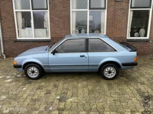 Bild 4/42 von Ford Escort 1.6 (1983)
