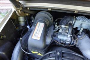 Image 32/40 of Porsche 911 Carrera 3.2 (1986)