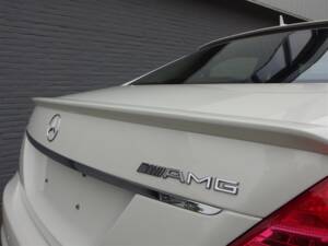 Image 19/99 of Mercedes-Benz S 65 AMG L (2006)