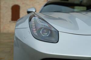 Image 30/50 of Ferrari F12berlinetta (2013)