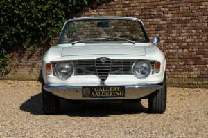 Image 9/50 of Alfa Romeo Giulia 1600 GTC (1966)