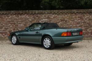 Image 17/50 of Mercedes-Benz 300 SL-24 (1992)