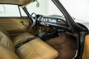Image 12/50 of Volvo 1800 E (1971)