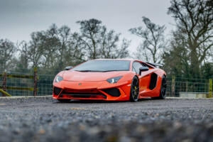 Image 13/47 de Lamborghini Aventador LP 700-4 (2013)